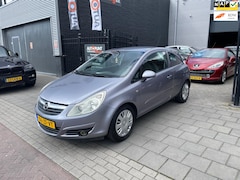 Opel Corsa - 1.2-16V Enjoy 2e Eigenaar Airco Geluidsinstallatie NAP APK