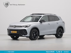 Volkswagen Tiguan - 1.5 eHybrid 204pk R-Line Edition Panorama Navigatie Camera Acc