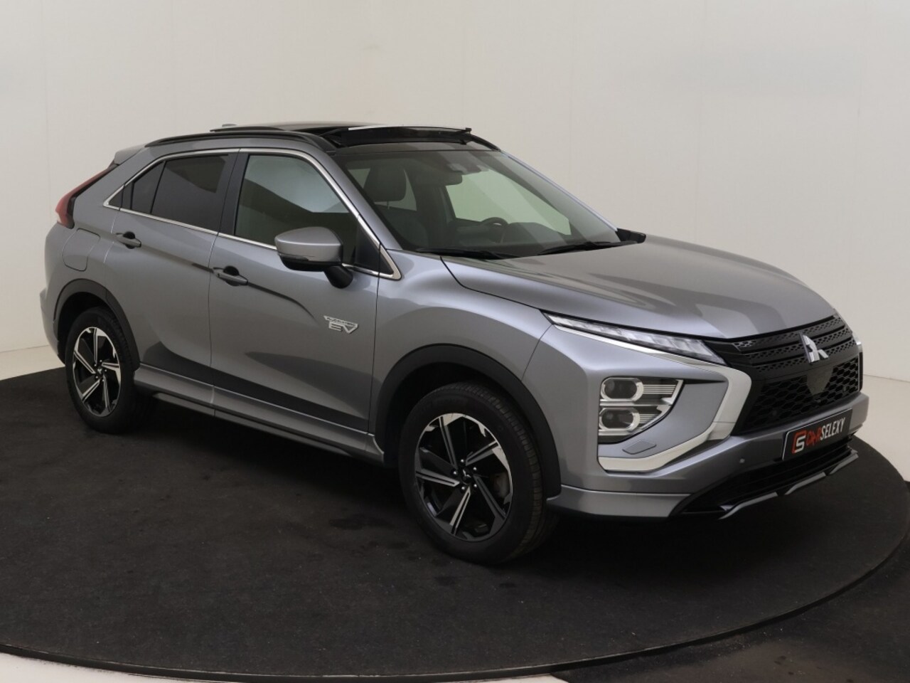 Mitsubishi Eclipse Cross - 2.4 PHEV Instyle Leder Winterpack Schuifdak - AutoWereld.nl