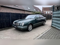 Mercedes-Benz E-klasse - 280 Elegance Benzine Automaat