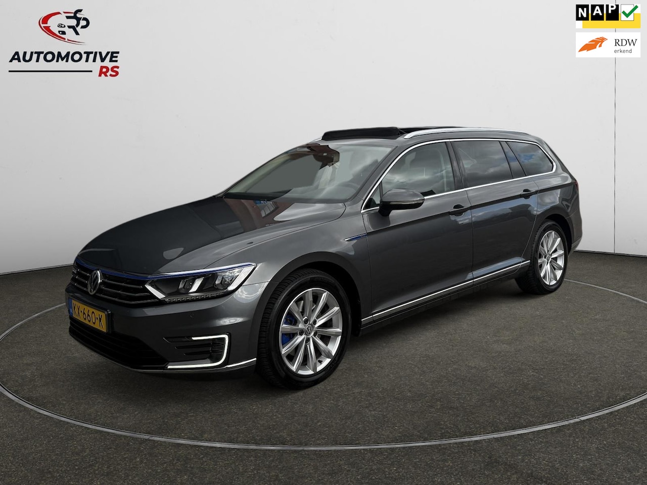 Volkswagen Passat Variant - 1.4 TSI GTE Connected Series Plus Trekhaak Navi leer Alcantara Highline - AutoWereld.nl