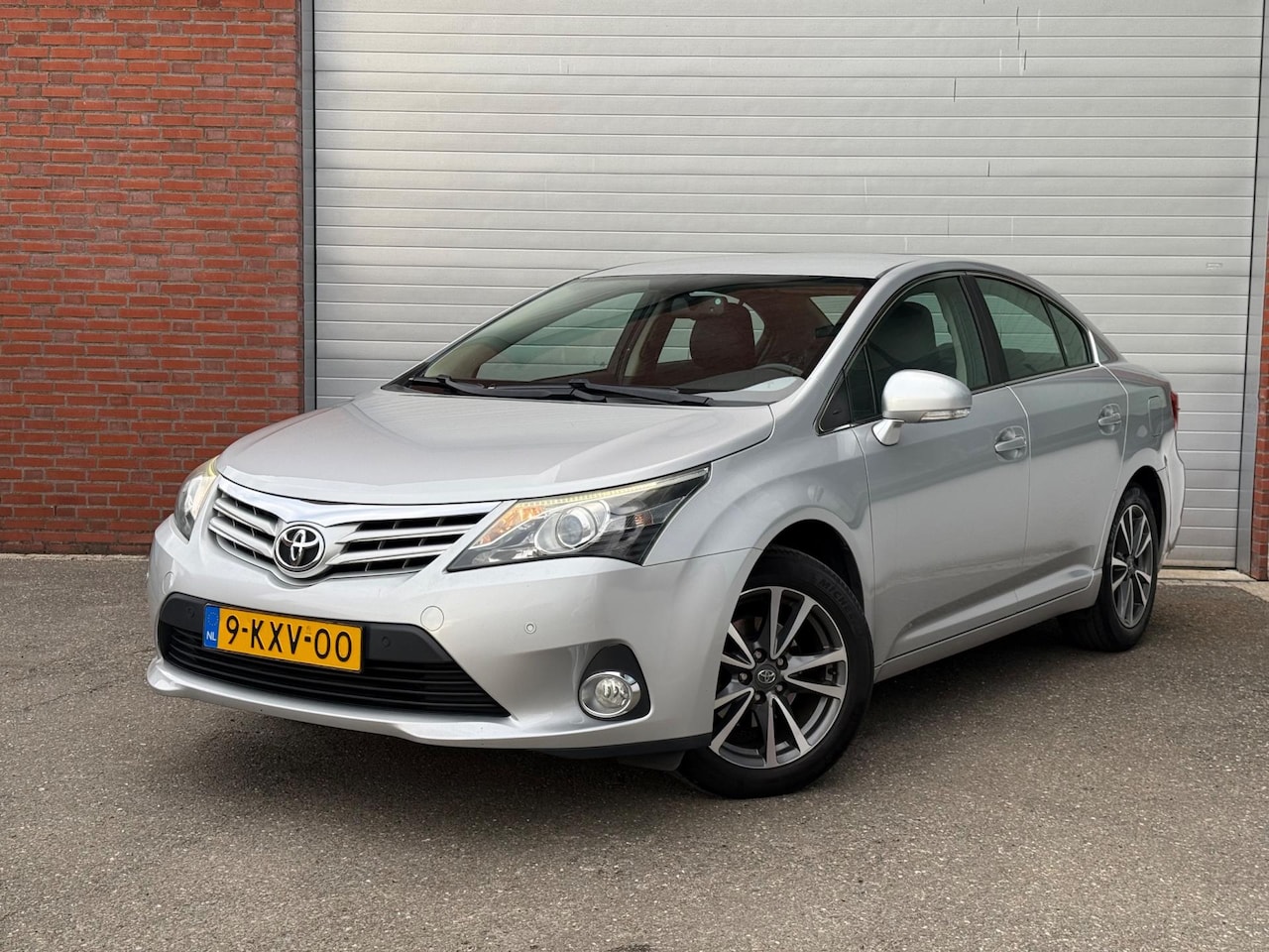 Toyota Avensis - 1.8 VVTi Dynamic Business| AUTOMAAT| NAVI| NAP - AutoWereld.nl