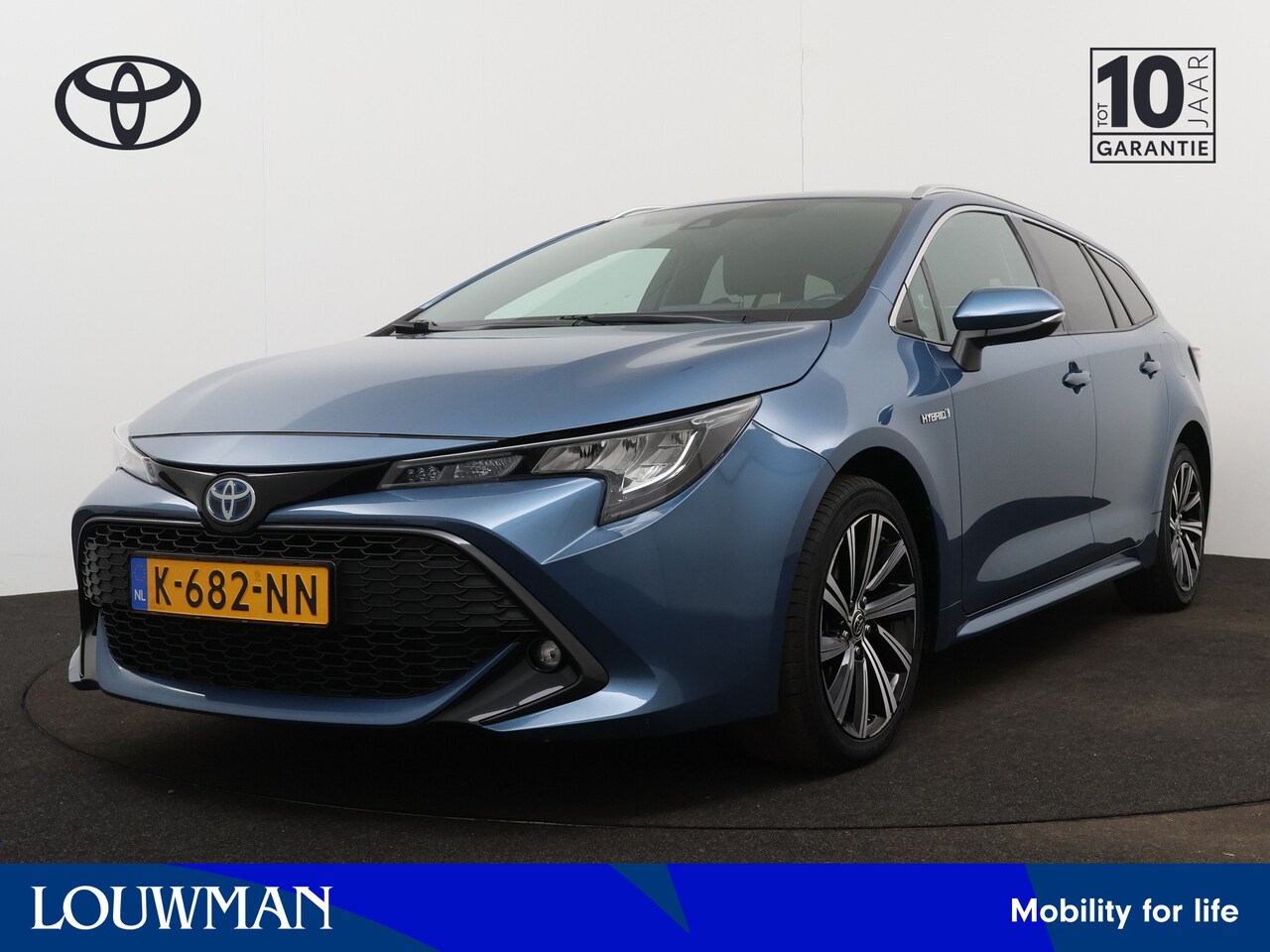 Toyota Corolla Touring Sports - 1.8 Hybrid Dynamic | Adaptive Cruise Control | Road Sign Assist | LM velgen | Stoelverwarm - AutoWereld.nl