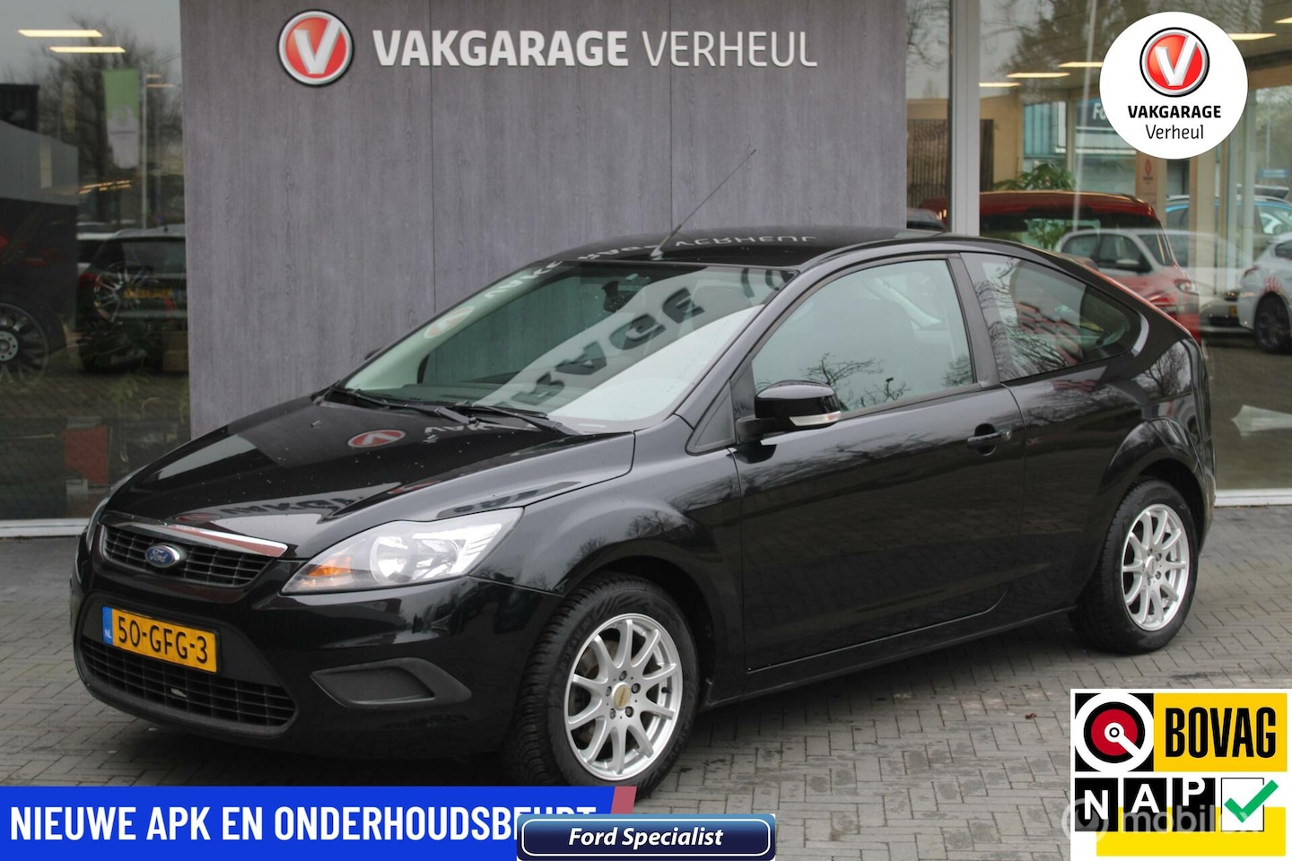 Ford Focus - 1.6 Titanium Airco|Trekhaak - AutoWereld.nl