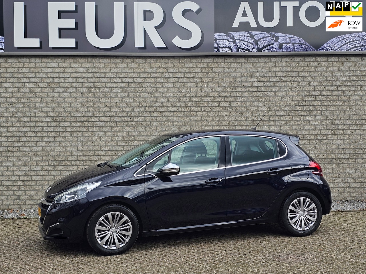 Peugeot 208 - 1.2 PureTech Blue Lease Allure Navi/Pdc - AutoWereld.nl