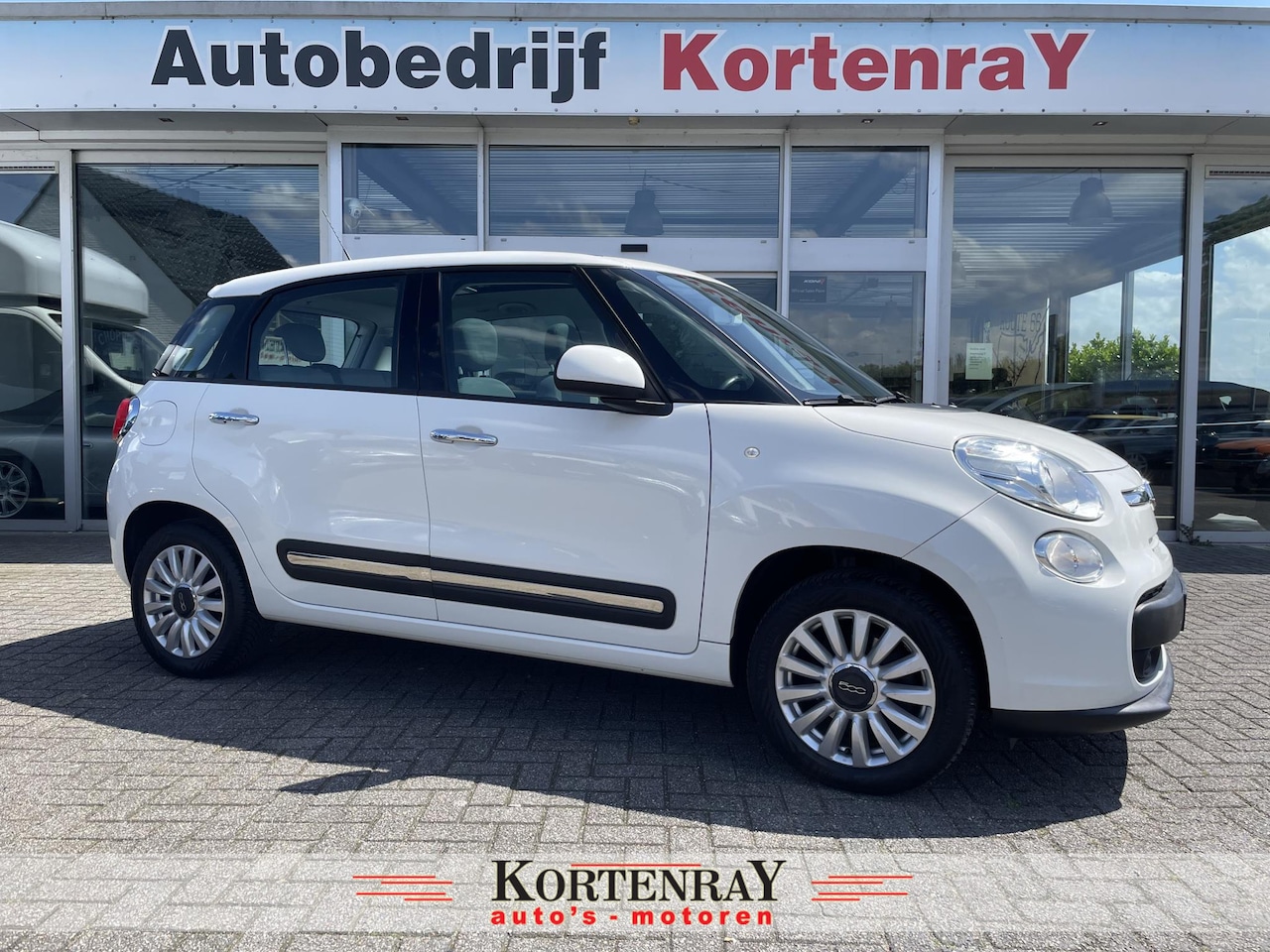 Fiat 500 L - 0.9 TwinAir Easy Eco /panorama dak/ecc airco /cruise control/nieuwstaat - AutoWereld.nl