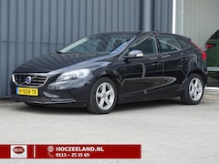 Volvo V40 - 1.6 T2 Momentum | Stoelverwarming | Navi | Bluetooth