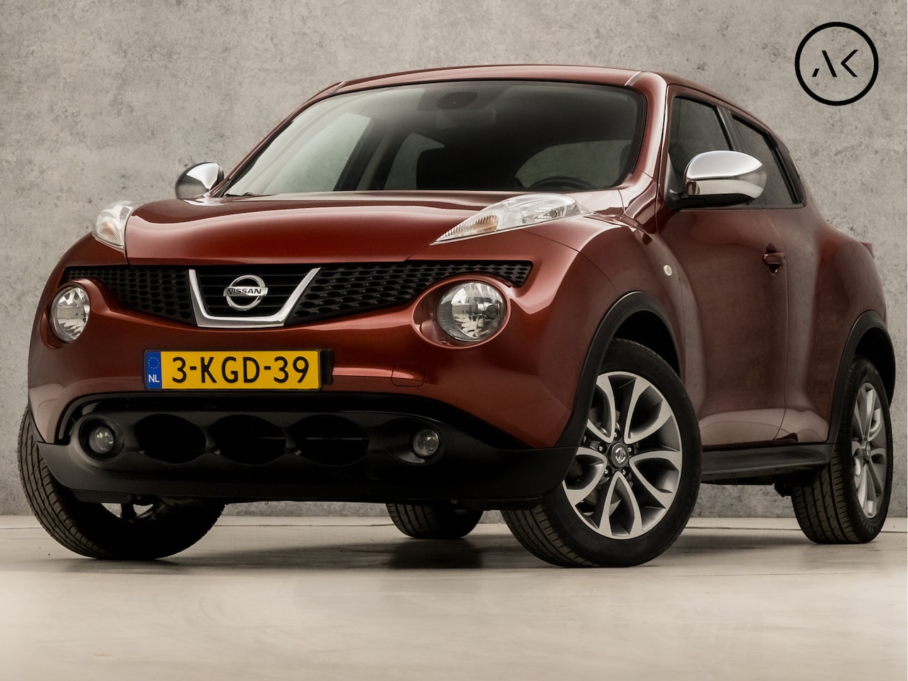 Nissan Juke - 1.6 Tekna Automaat (NAVIGATIE, CAMERA, NAP, CLIMATE, STOELVERWARMING, LEDEREN SPORTSTOELEN - AutoWereld.nl