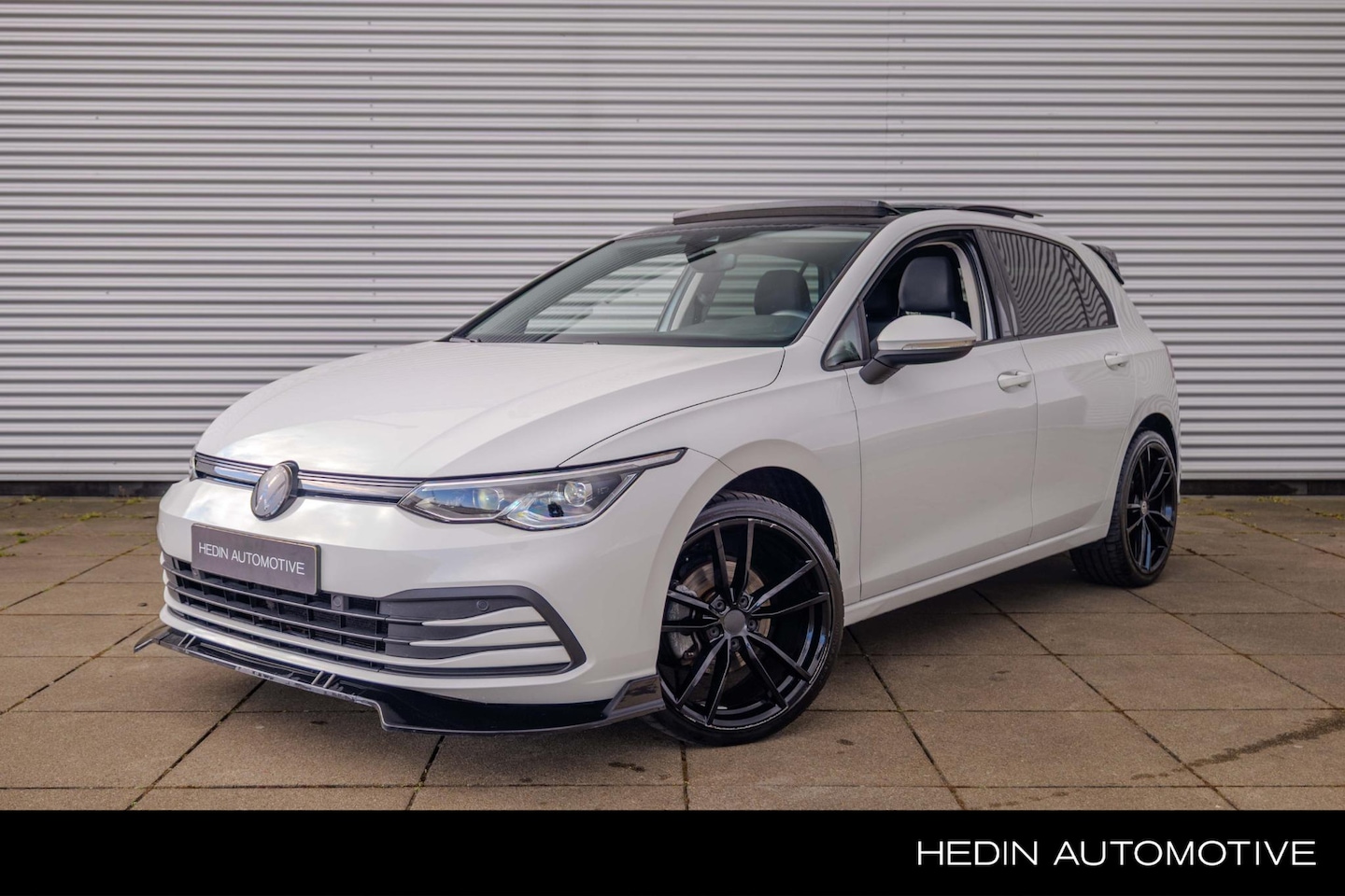 Volkswagen Golf - 1.5 TSI 150pk | Panoramadak | Carplay | Winterpakket - AutoWereld.nl