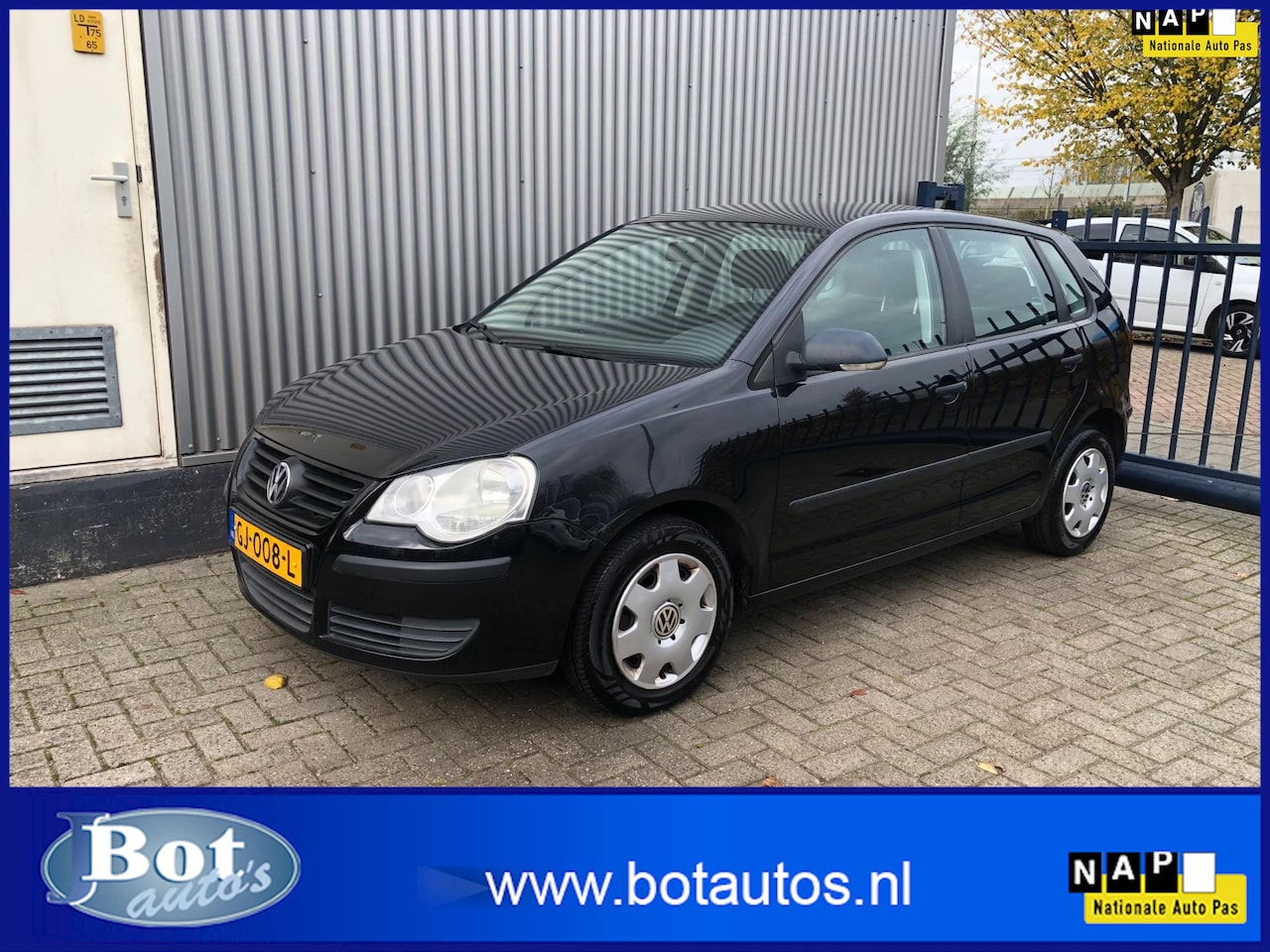 Volkswagen Polo - 1.2-12V Trendline 1.2-12V Trendline - AutoWereld.nl