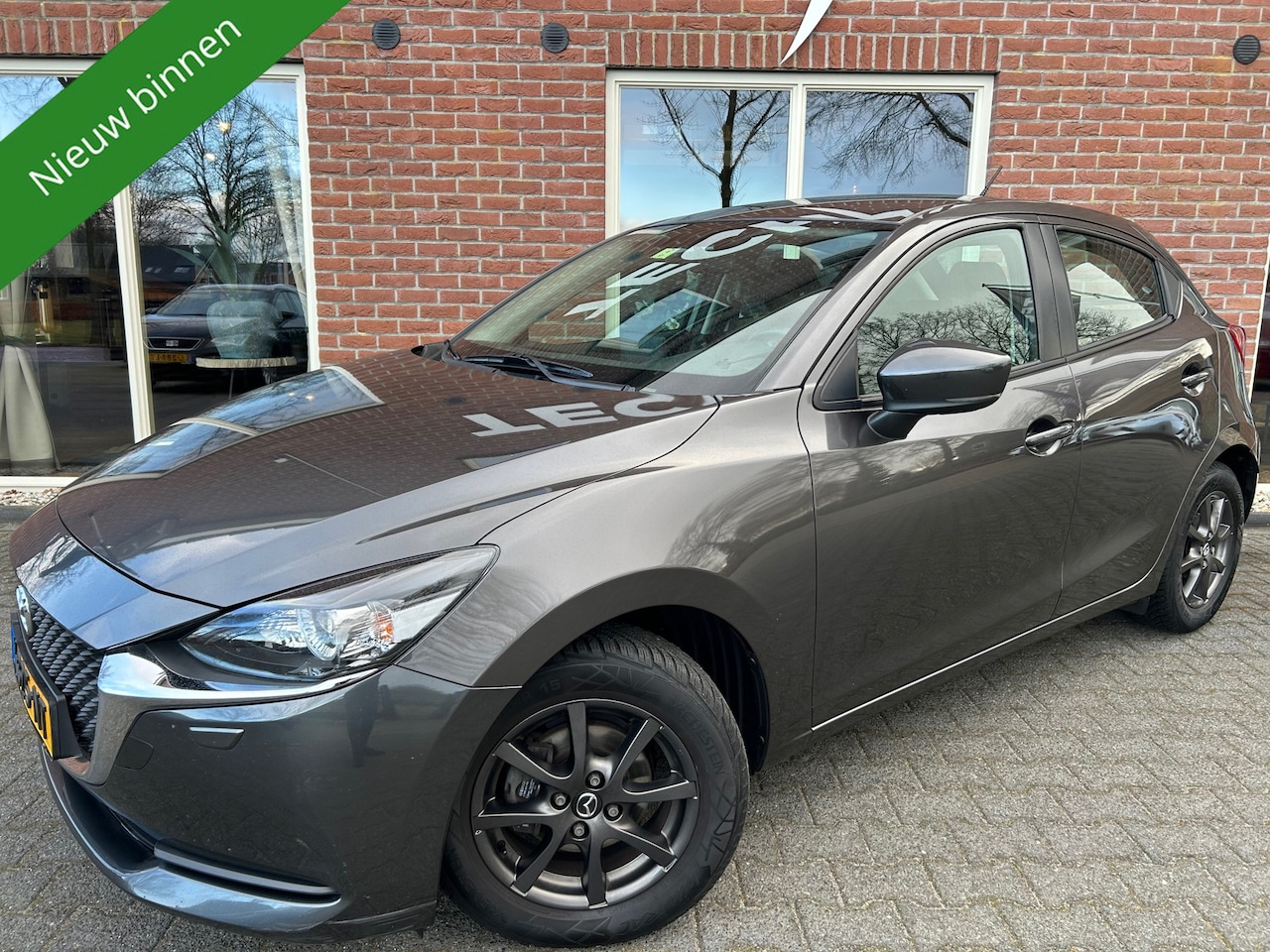 Mazda 2 - 1.5 Skyactiv-G Comfort CAMERA / CARPLAY / ANDROID / DAB+ / AIRCO / CRUISE - AutoWereld.nl