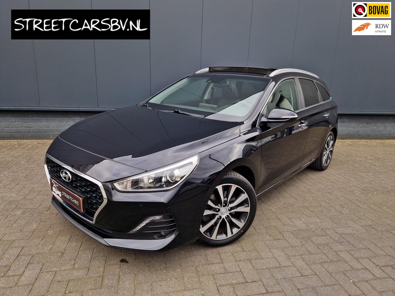 Hyundai i30 Wagon - /Keyless /Pano /stoelverw 1.4 T-GDI Premium - AutoWereld.nl