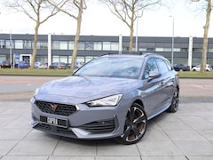 CUPRA Leon Sportstourer - 1.4 e-Hybrid 245PK | Panodak | Keyless | Camera | Carplay | Dodehoek | Adaptive Cruise | 1