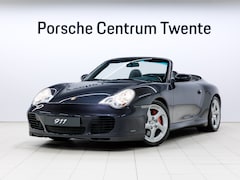 Porsche 911 Cabrio - Carrera 4S