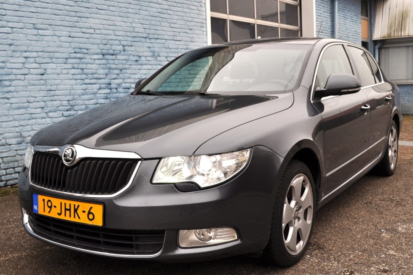 Skoda Superb - 1.8 TSI Autom Comfort navi - AutoWereld.nl