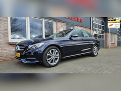 Mercedes-Benz C-klasse - 180 Ambition Comfort Automaat Leer NAP Navigatie Airco/Clima Nette Auto