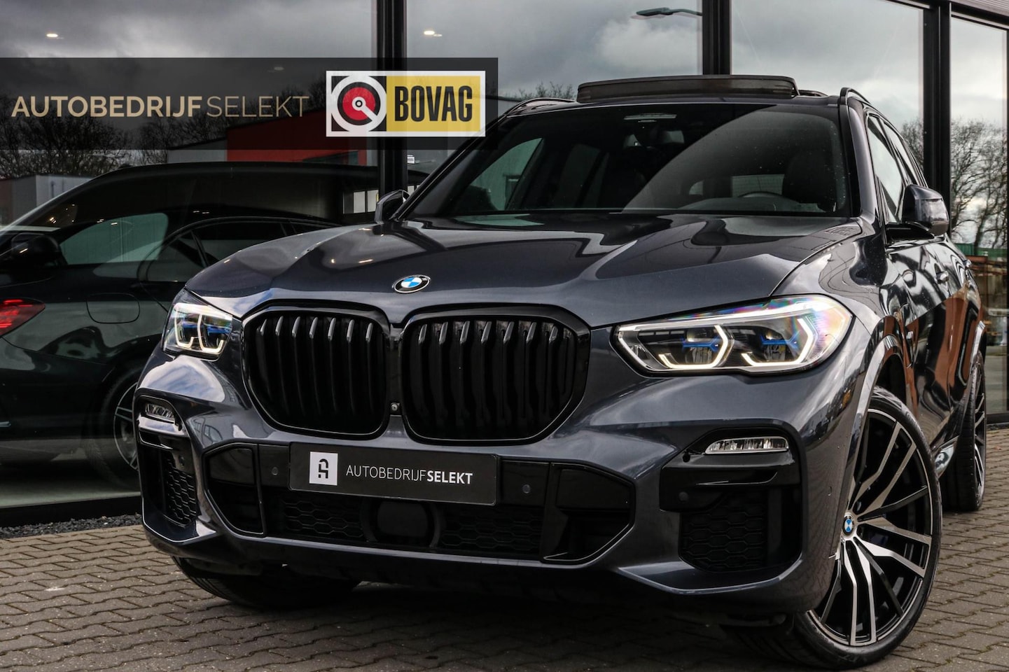 BMW X5 - XDrive45e M-SPORT - LASER - PANO - DEALER ONDERH. - AutoWereld.nl