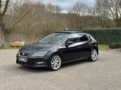 Seat Leon - 1.8 TSI FR PANO I PDC I LED I 180PK I ZEER MOOI I NWE APK