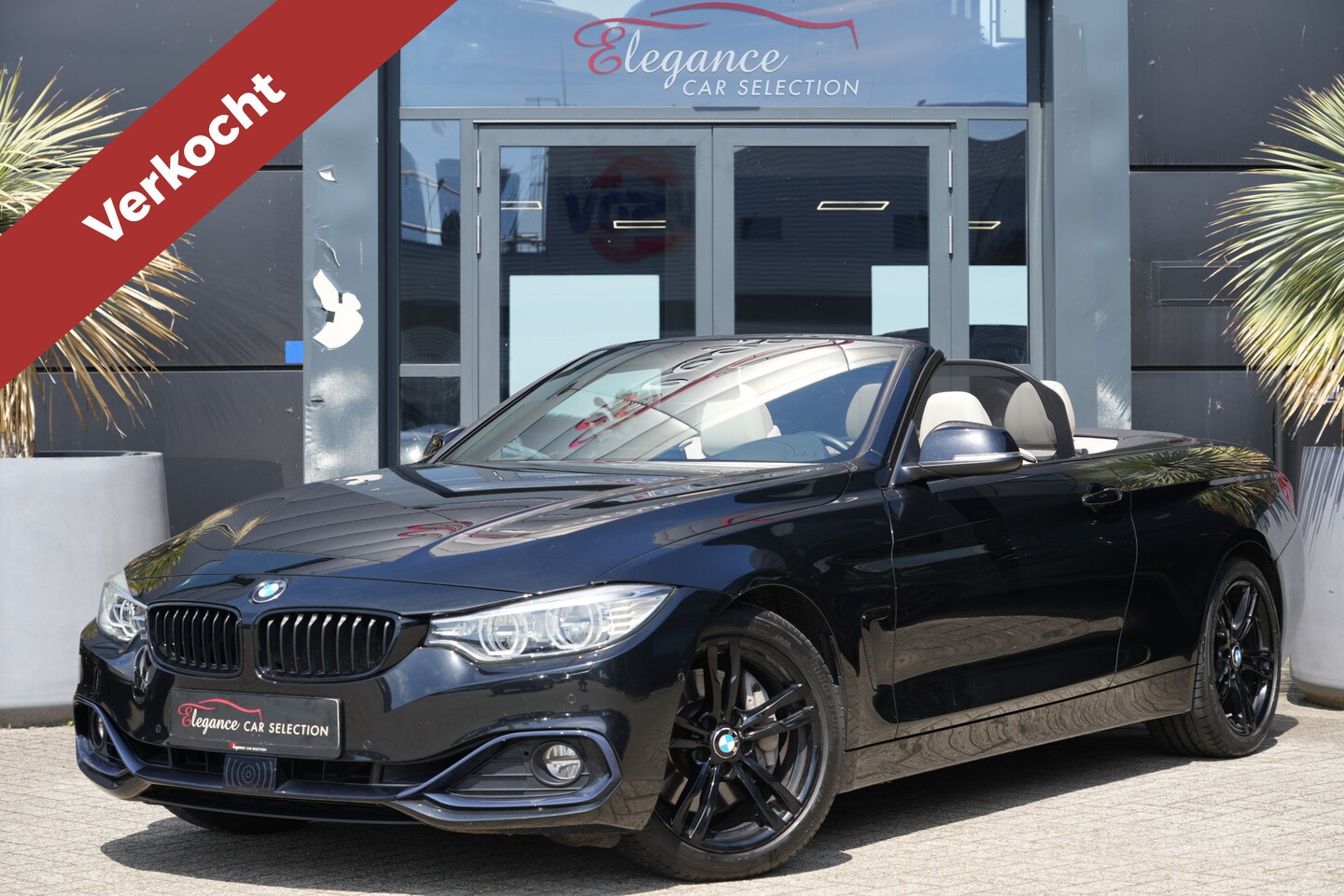 BMW 4-serie Cabrio - 440i Sportline High Executive 327pk Navigatie/Stoelverwarming/Camera - AutoWereld.nl