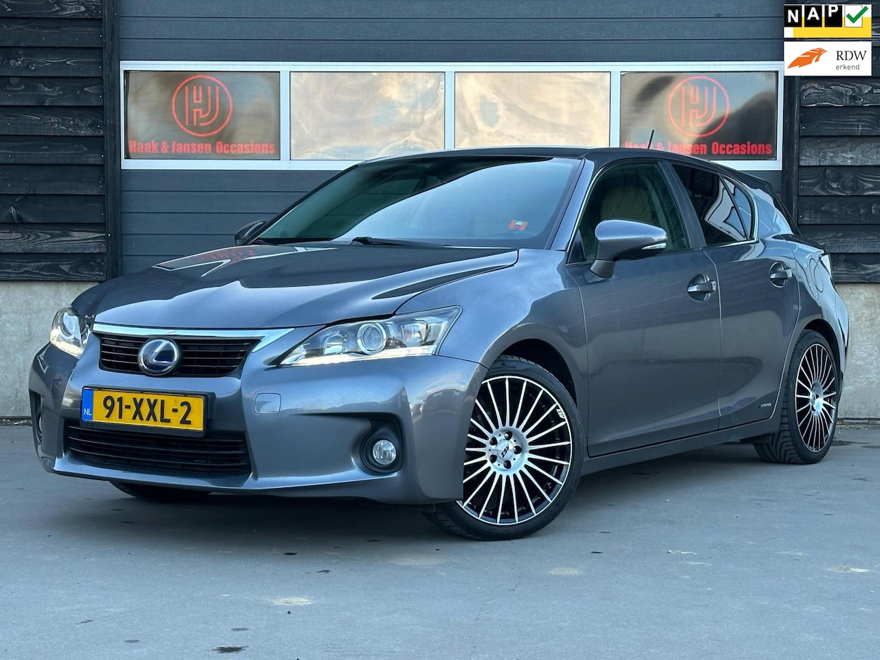 Lexus CT 200h - Business Edition navi Clima Cruise NAP - AutoWereld.nl