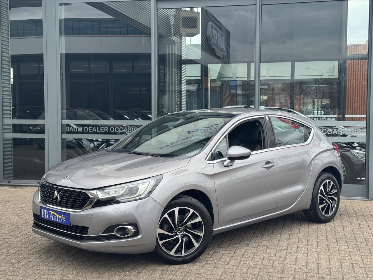 DS 4 - 1.2 PureTech Chic airco Lmv Navi Cruise - AutoWereld.nl