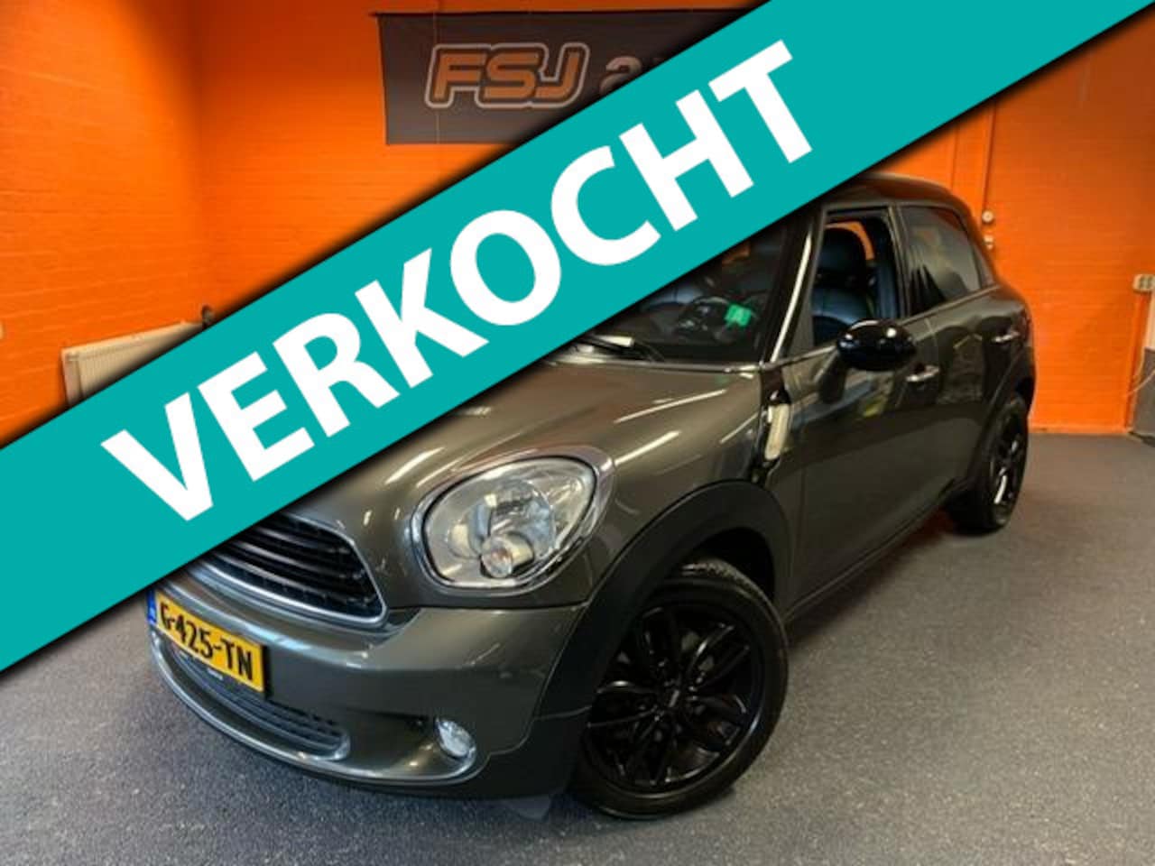 MINI Countryman - 1.6 / COOPER / PEPPER / 2 x SCHUIFDAK / LEER / AIRCO!! - AutoWereld.nl