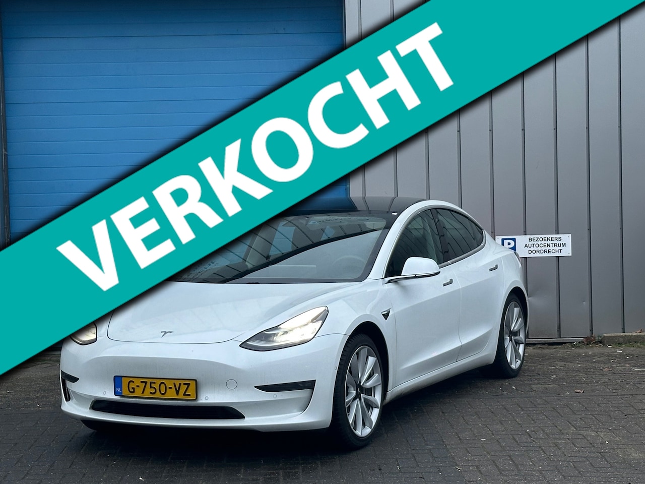 Tesla Model 3 - Long Range RWD Long Range AWD 75 kWh DUAL MOTOR AWD 124935 - AutoWereld.nl