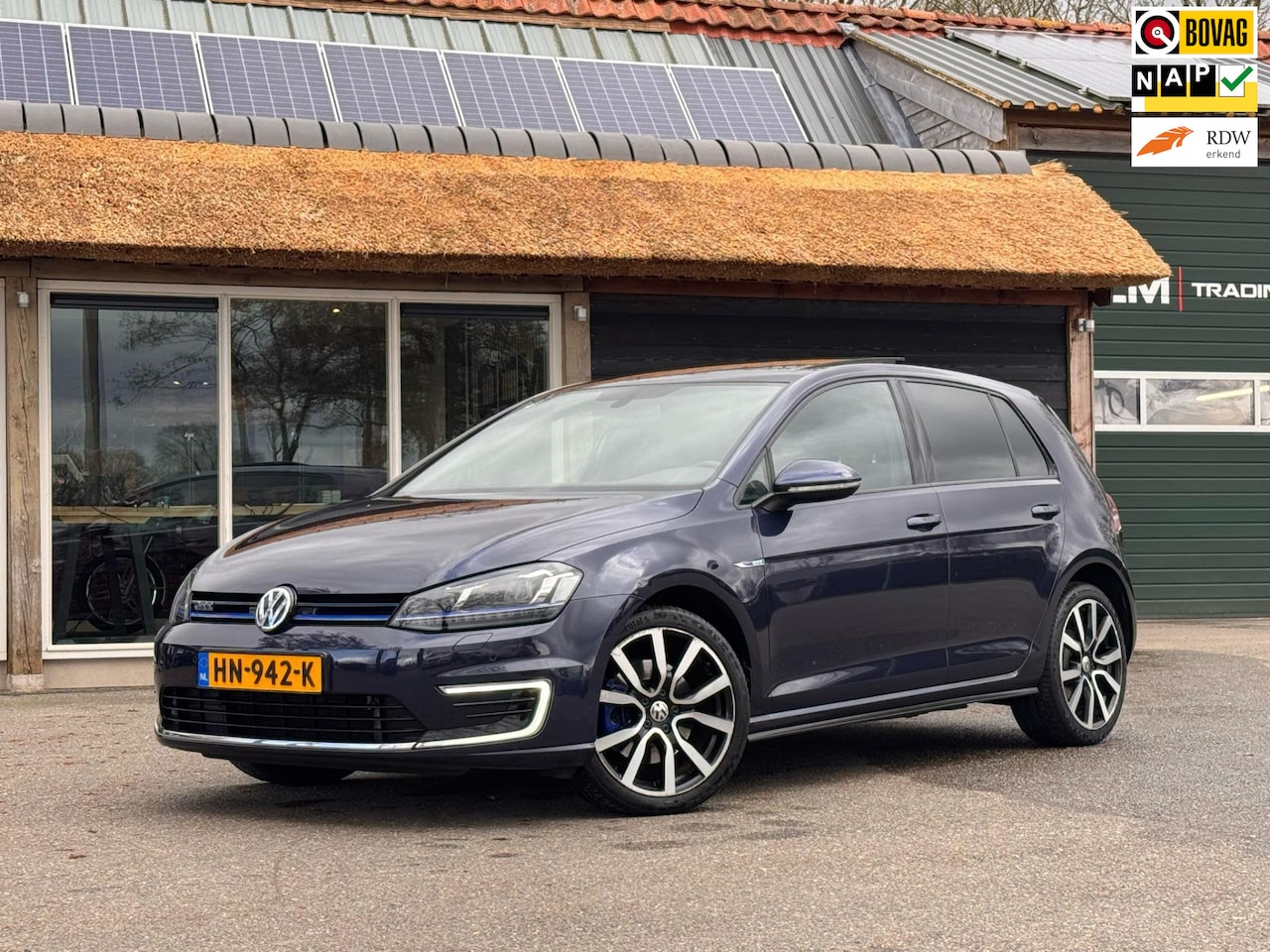 Volkswagen Golf - 1.4 TSI GTE/NAP/PANO/CAMERA/KEYLESS/DEALERAUTO - AutoWereld.nl