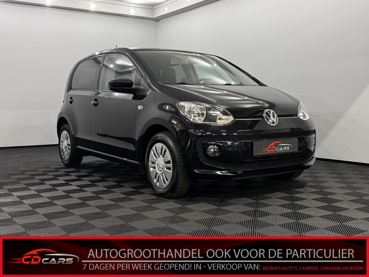 Volkswagen Up! - 1.0 up! Edition Airco, Parkeersensoren, Cruise control, Navi, Stoelverwarming, Mistlamp - AutoWereld.nl