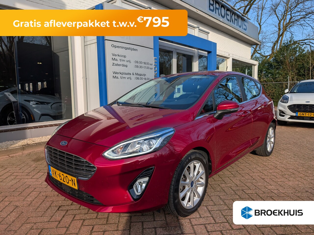 Ford Fiesta - 1.0 EcoBoost Titanium | Navi | Camera | B&O | Trekhaak | Voorruitverwarming | Dealeronderh - AutoWereld.nl