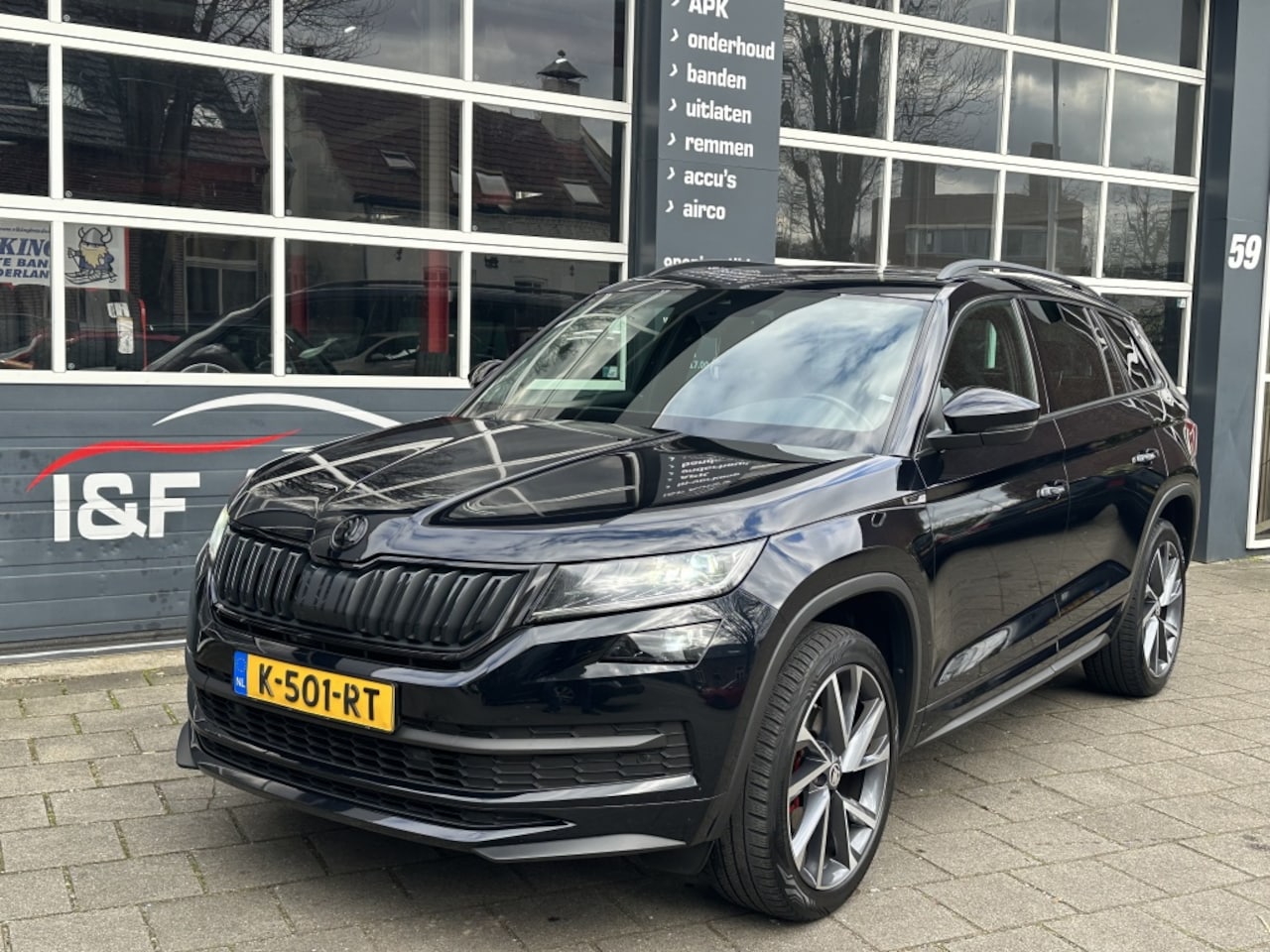 Skoda Kodiaq - 1.5 TSI Sportline Leder Panoramadak Trekhaak Navi Ecc Pdc - AutoWereld.nl