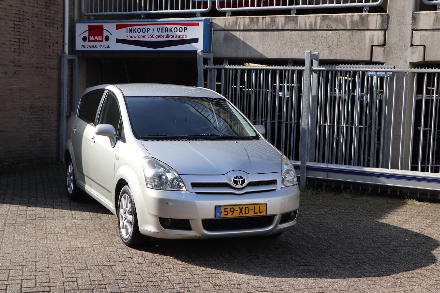 Toyota Verso - 1.6 VVT-i Dynamic 1.6 VVT-i Dynamic - AutoWereld.nl