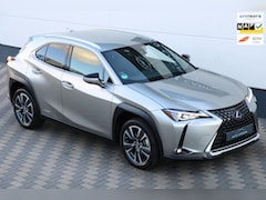 Lexus UX - 250h Camera LED Stuurverwarming Dealer Ond