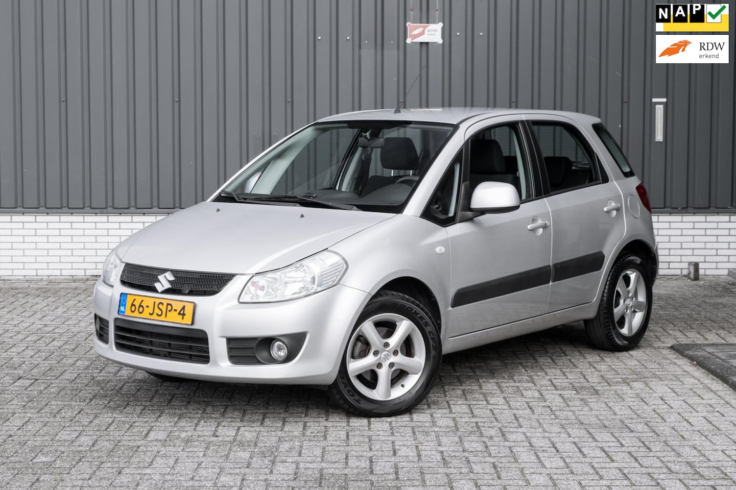 Suzuki SX4 - 1.6 Exclusive*1e Eigenaar*Trekhaak* Volledig Onderhouden. - AutoWereld.nl