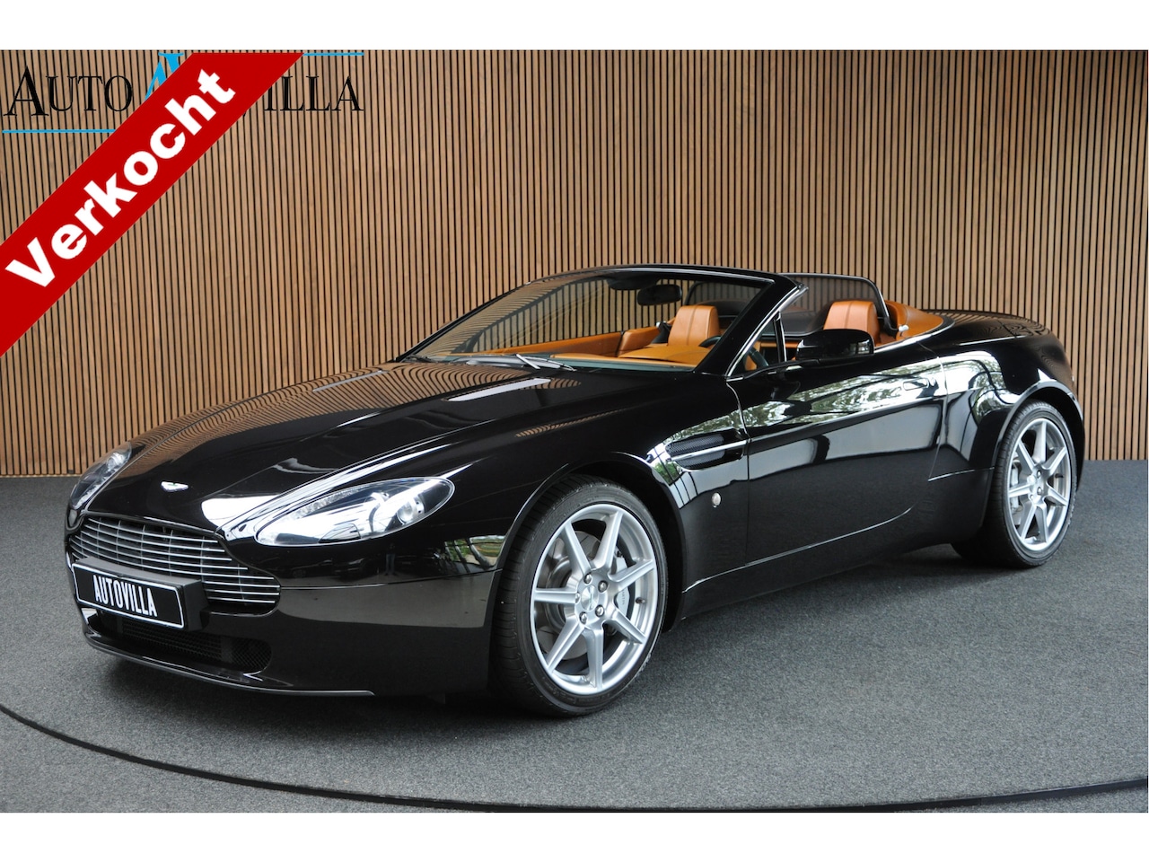 Aston Martin V8 Vantage Roadster - 4.3 V8 Sportshift Aut 385pk Bi-xenon Navi Memorypakket Bluetooth LM velgen 19'' Leer PDC - AutoWereld.nl