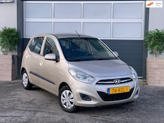 Hyundai i10 - 1.2 i-Drive / NAP / AUX / 5 DEURS / RADIO / ELEKTRISCHE PAKKET /