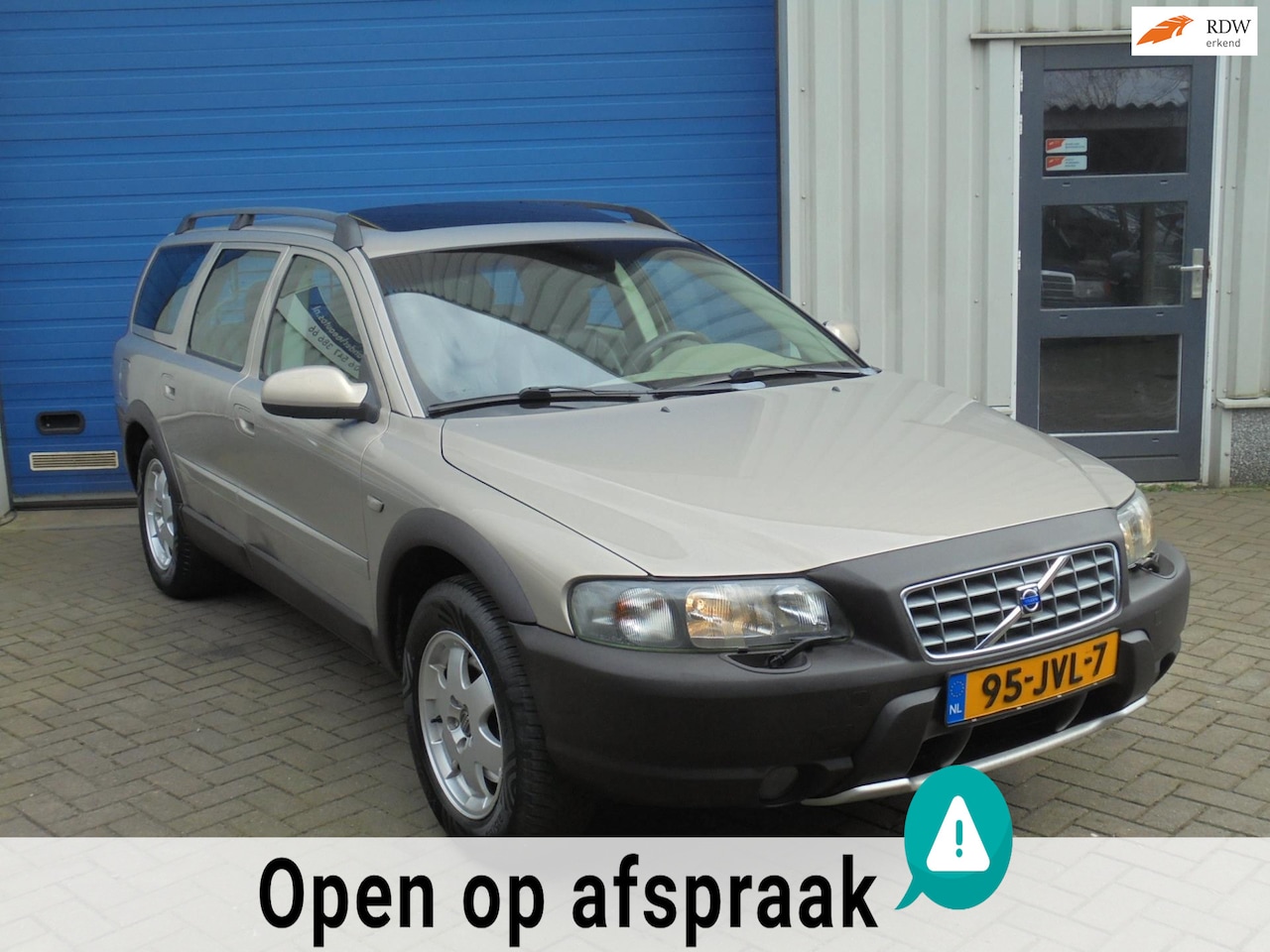 Volvo V70 Cross Country - 2.4 T Geartronic HANDEL/EXPORT/HANDIGE HARRY - AutoWereld.nl