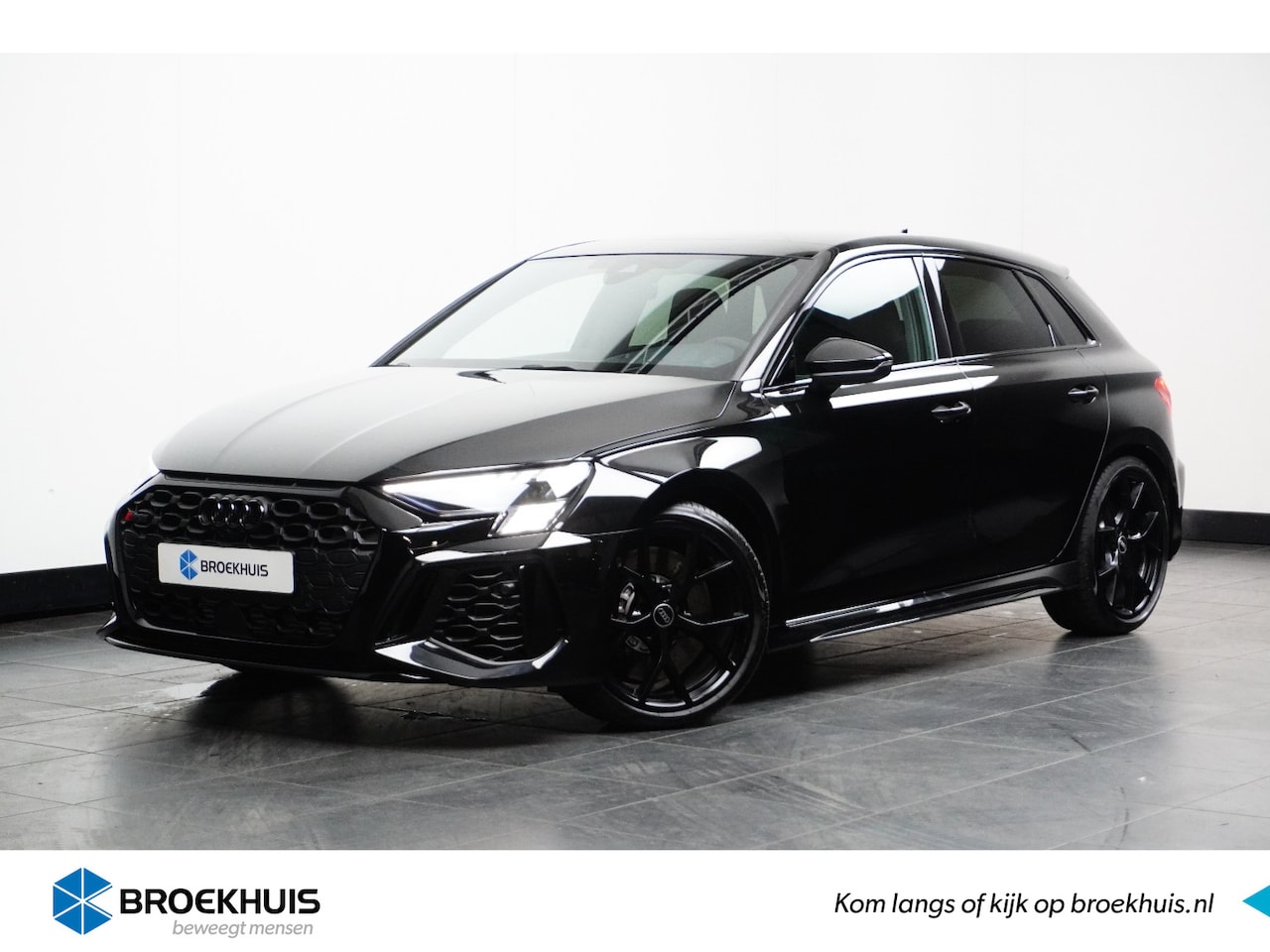 Audi A3 Sportback - 2.5 TFSI RS3 400PK QUATTRO | PANO DAK | BLACK OPTIC | ALCANTARA STUUR | HEAD UP DISPLAY | - AutoWereld.nl