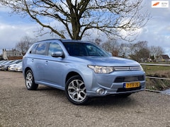 Mitsubishi Outlander - 2.0 PHEV Instyle | Schuif/Kanteldak + Cruise + Clima Nu € 8.975,