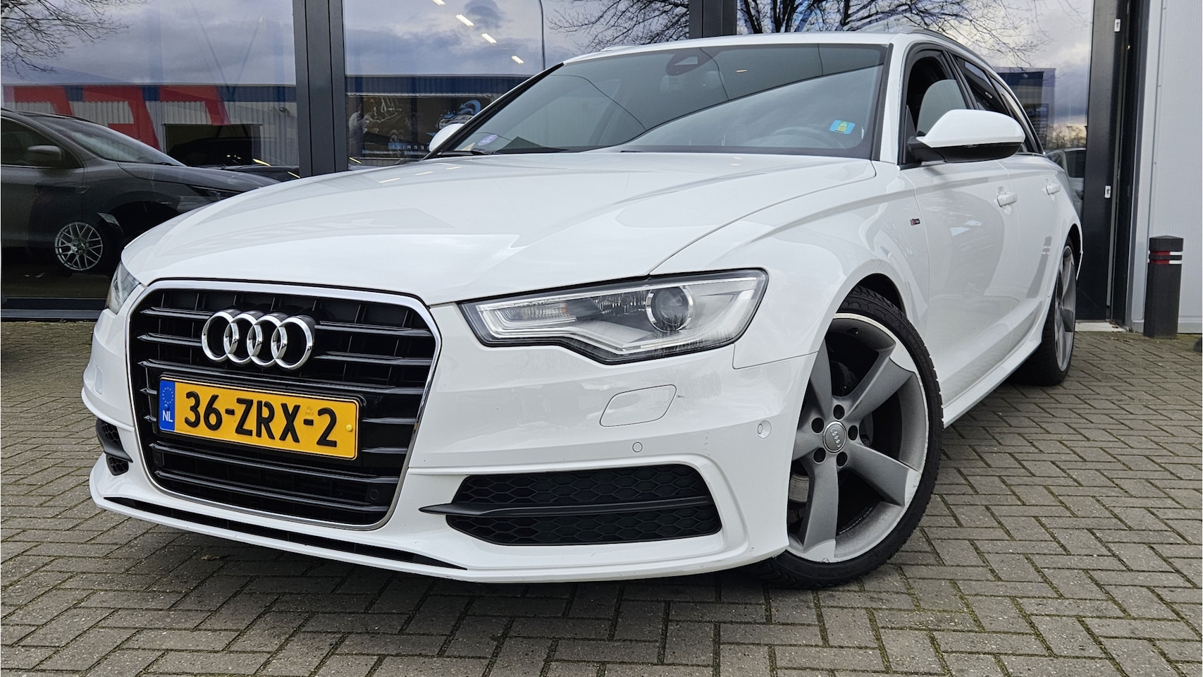 Audi A6 Avant - 2.0 TFSI S Edition + 3x S-LINE + BOSE + XENON + CAMERA - AutoWereld.nl