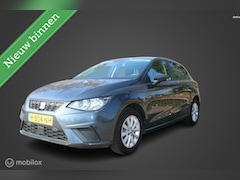 Seat Ibiza - 1.0 TSI Style Business Intense, PDC voor en achter, achteruitrij camera, apple carplay/and