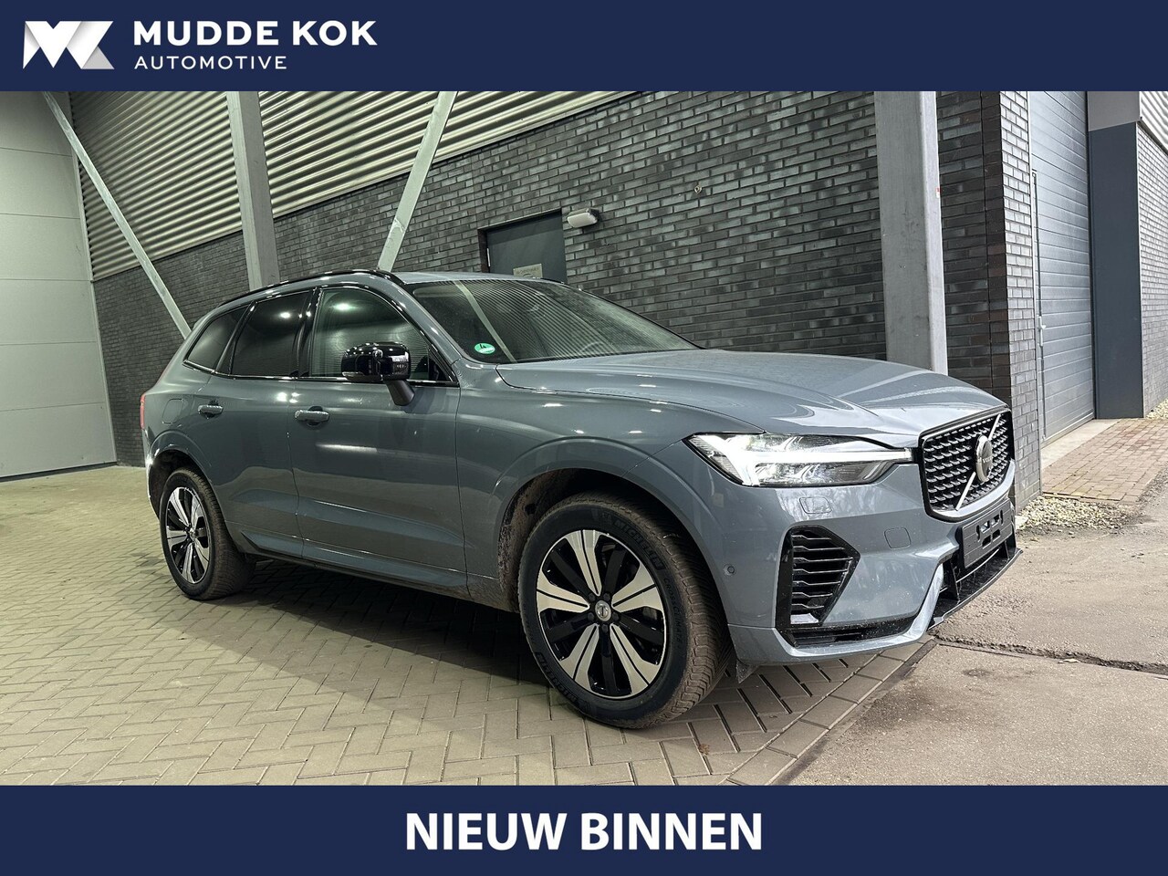 Volvo XC60 - T6 Plug-in hybrid Plus Dark | Long Range | 360° Camera | Panoramadak | ACC | BLIS | harman - AutoWereld.nl