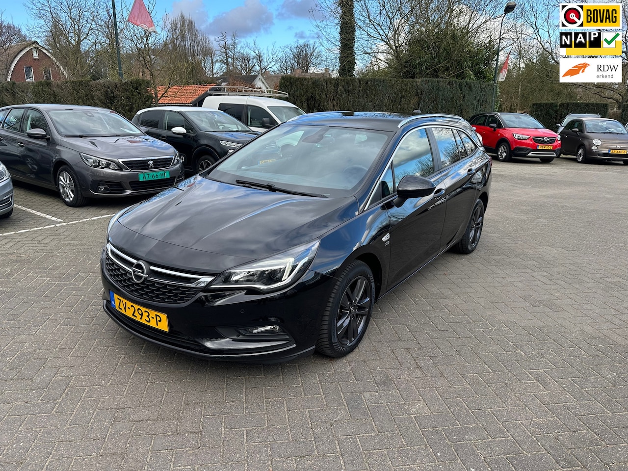 Opel Astra Sports Tourer - 1.0 Turbo 120 Jaar Edition 1.0 Turbo 120 Jaar Edition , navigatie ,pdc voor en achter - AutoWereld.nl