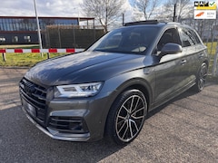 Audi Q5 - 55 TFSIe quattro Competition Pano Luchtvering S-Line 21inch