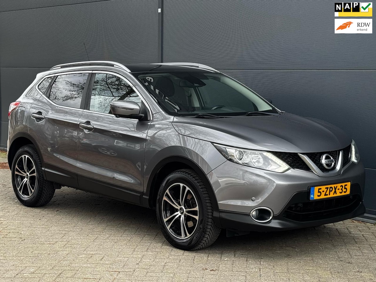 Nissan Qashqai - 1.2 Connect Edition PANO CAMERA PDC - AutoWereld.nl