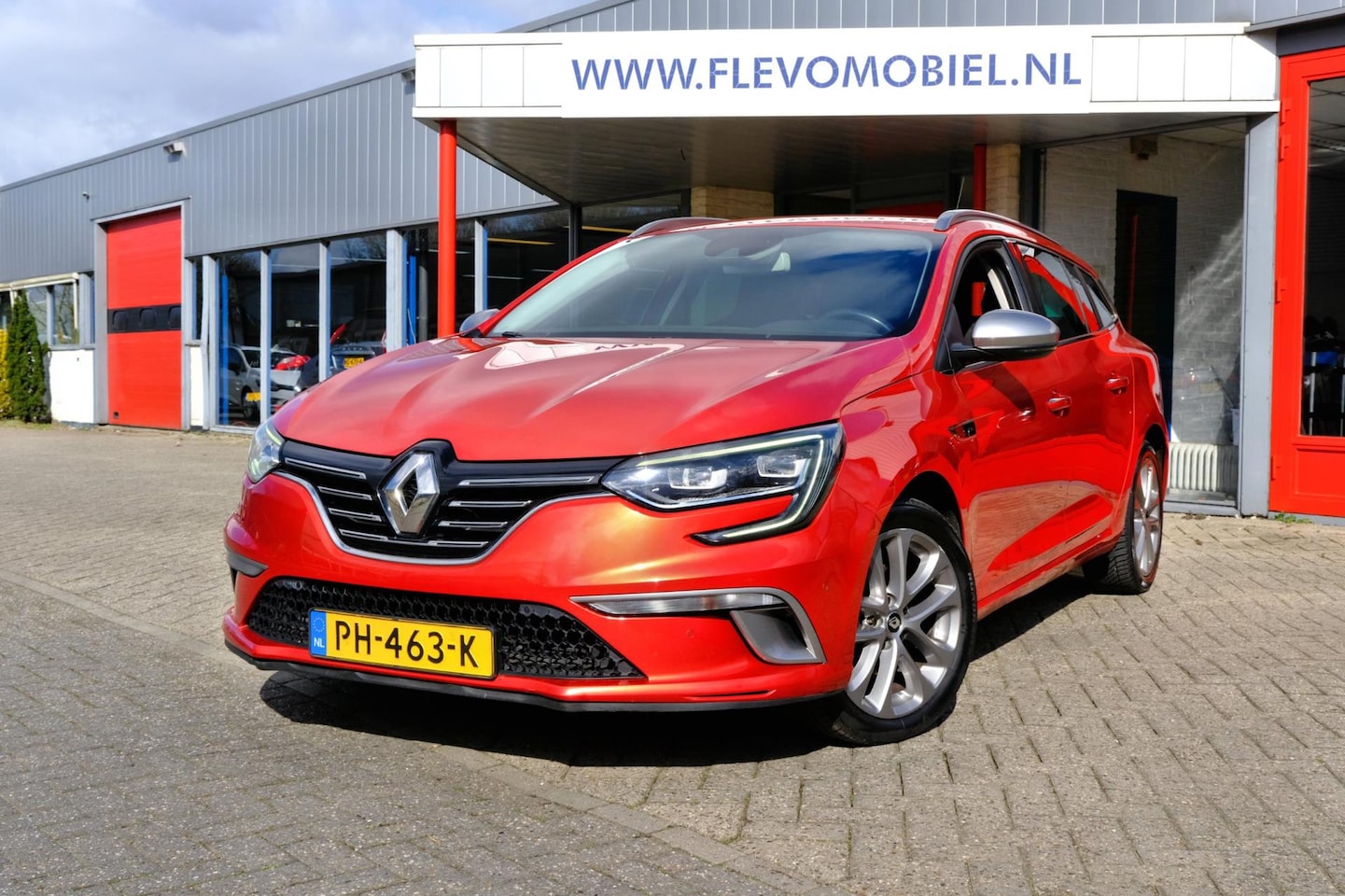 Renault Mégane Estate - 1.2 TCe GT-Line Navi|LED|Clima|Camera - AutoWereld.nl