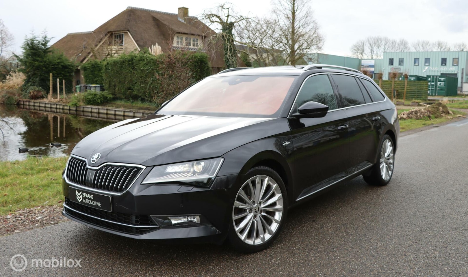 Skoda Superb Combi - 2.0 TSI 4x4 L&K / Pano / Canton / Luxe - AutoWereld.nl