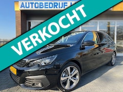 Peugeot 308 SW - 1.2 PureTech Leer/Panoramadak/Dodehoek detectie/Achteruitrij Camera