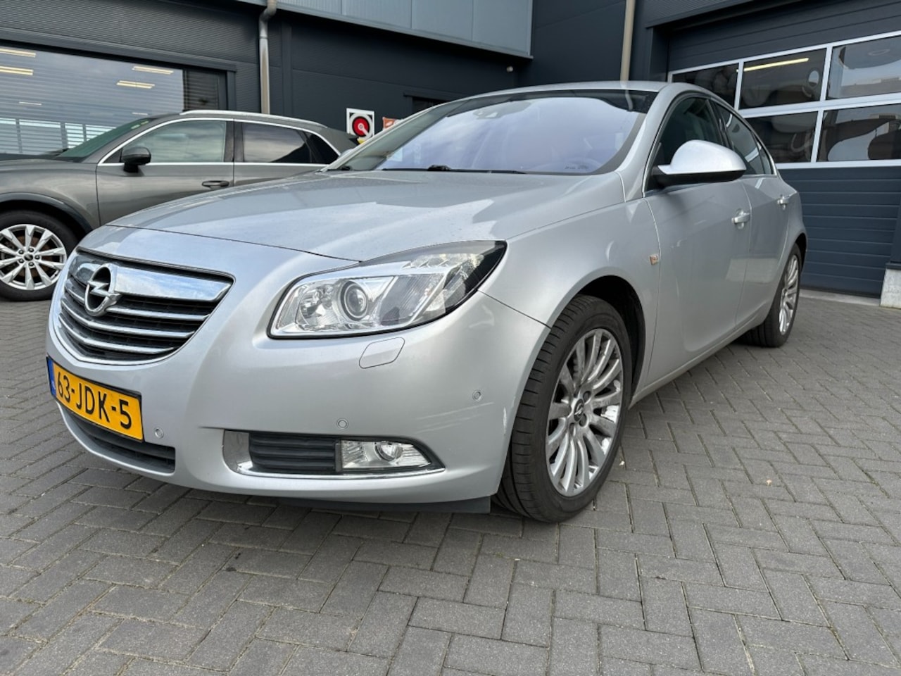 Opel Insignia - 20-16V Turbo Automaat, airco, PDC, navigatie, cruise control - AutoWereld.nl