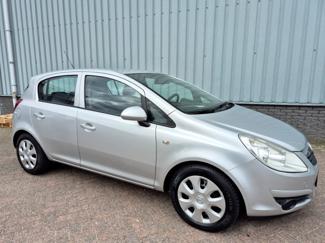 Opel Corsa - 1.4 16V Business Airco nieuwe APK - AutoWereld.nl